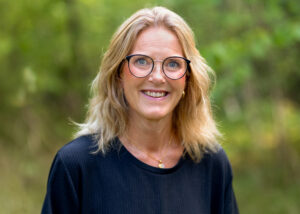 Projektledaren Veronica Appelgren med glatt ansiktsuttryck